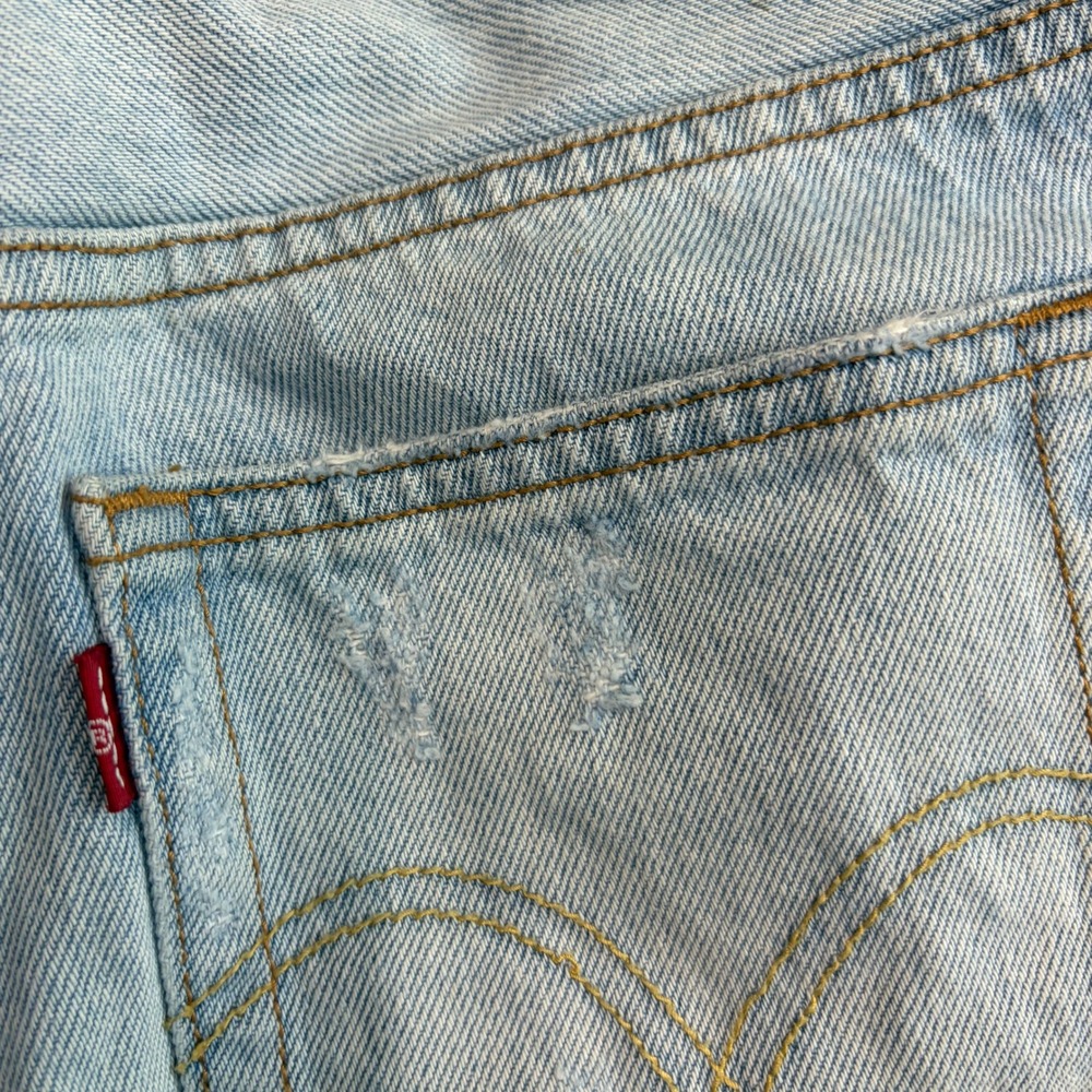 Levi's 501 CT Jeans Womens 24 Light Blue Distressed Frayed Hem - Picture 12 of 12